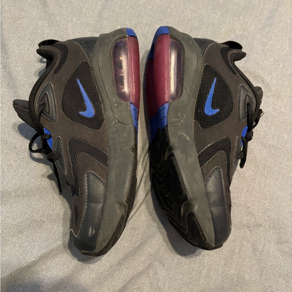 Nike 200 Black and Pink Sneakers size 4Y